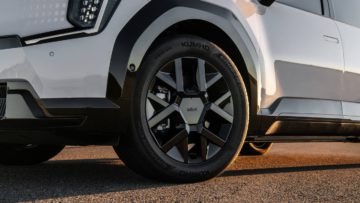 New York Auto Show 2025: Kia EV9 Nightfall Edition